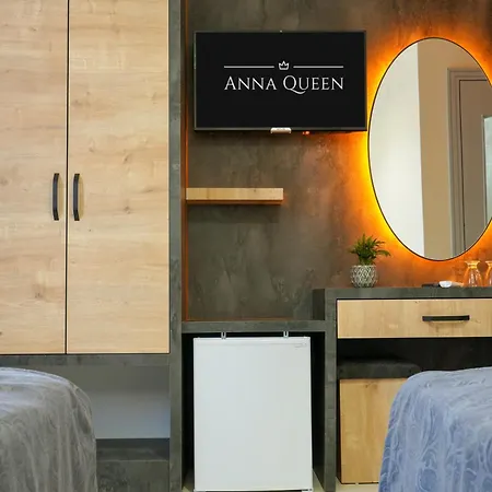 Отель Anna Queen
