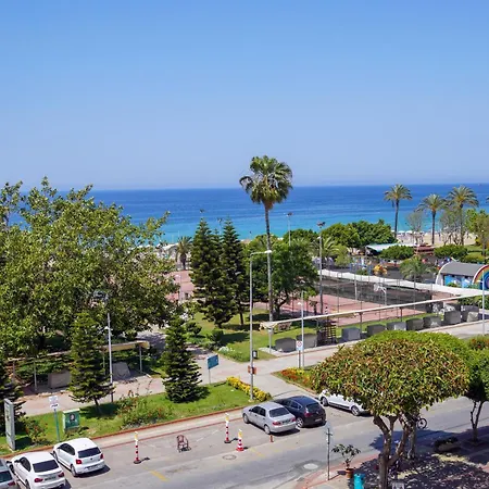 Anna Queen Hotel 3*